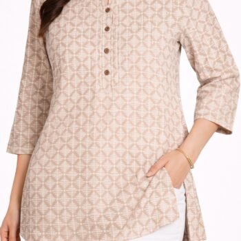 Trendy Short Top for Women – Stylish & Chic