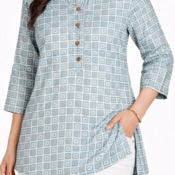 Trendy Short Top for Women – Stylish & Chic