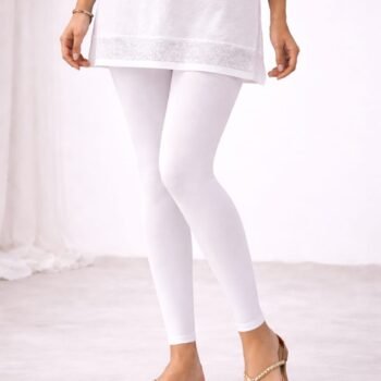 ✨ Soft & Branded Ankle-Fit Leggings ✨