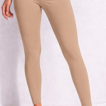 ✨ Soft & Branded Ankle-Fit Leggings ✨